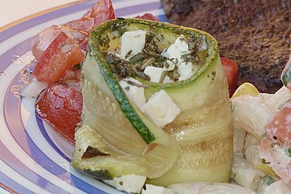 Eingelegte Zucchinir&ouml;llchen 71