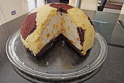 Fu&szlig;ball Charlotte mit Maulwurfkuchen - F&uuml;llung 34