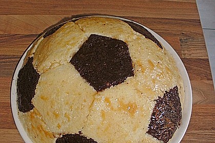 Fu&szlig;ball Charlotte mit Maulwurfkuchen - F&uuml;llung 36