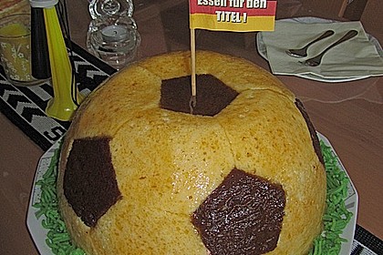 Fu&szlig;ball Charlotte mit Maulwurfkuchen - F&uuml;llung 53