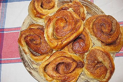 Zimtschnecken 30