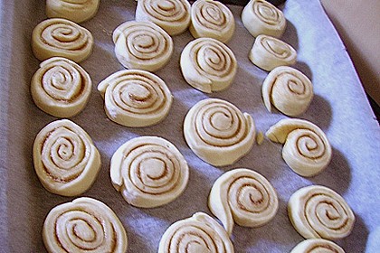 Zimtschnecken 52