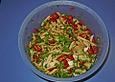 Nudelsalat mit Rucola und Pinienkernen in Balsamico - Dressing