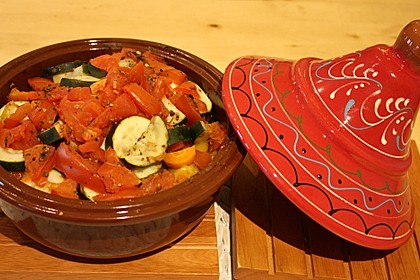 Gemüse - Kartoffel - Tajine mit Harissa 1