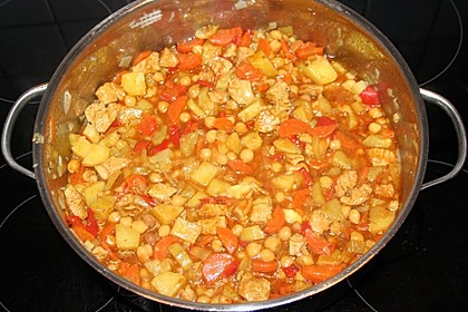 Gemüse - Kartoffel - Tajine mit Harissa 6