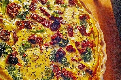 Brokkoli - Frischk&auml;se - Tarte mit getrockneten Tomaten 1