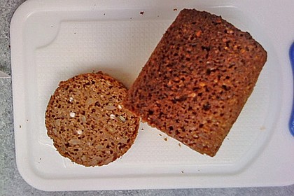 Rundes Schwarzbrot 11