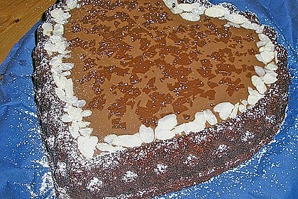 Schoko - Kirsch - Kuchen mit Mandeln 5