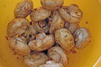 Antipasti - marinierte Champignons 17