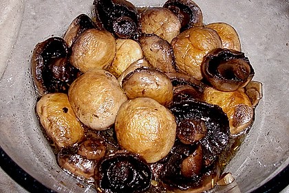 Antipasti - marinierte Champignons 23