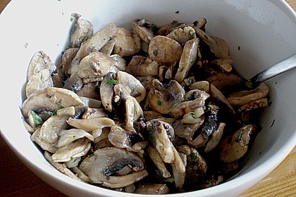 Antipasti - marinierte Champignons 26