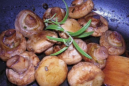 Antipasti - marinierte Champignons 28