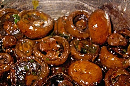Antipasti - marinierte Champignons 30