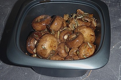 Antipasti - marinierte Champignons 43