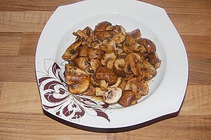 Antipasti - marinierte Champignons 45