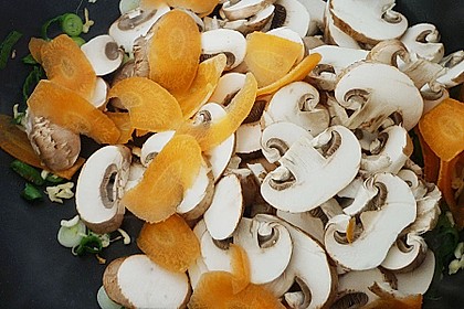 Antipasti - marinierte Champignons 55