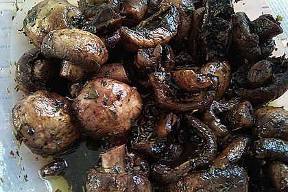 Antipasti - marinierte Champignons 74