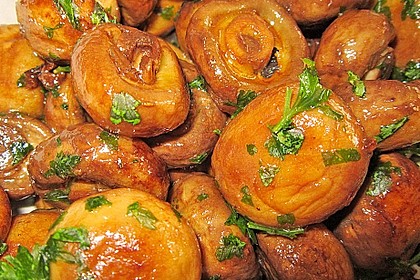 Antipasti - marinierte Champignons 75