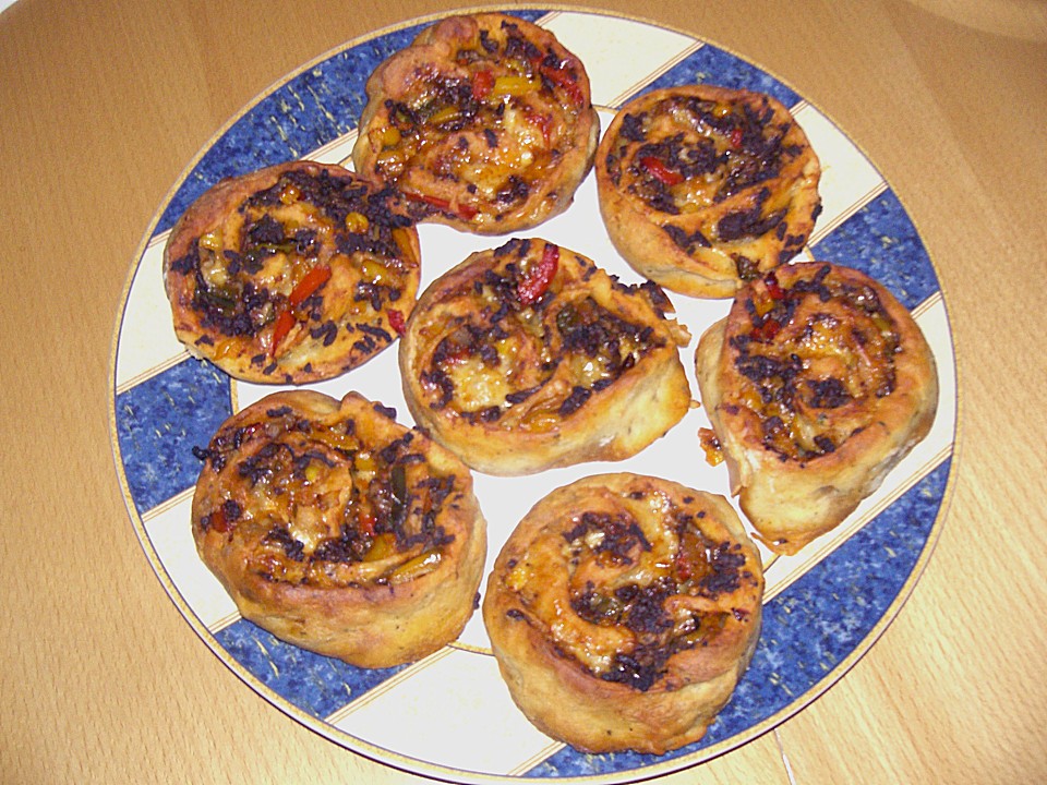 Pizza - Schnecken mit Quark - Öl - Teig (Rezept mit Bild) | Chefkoch.de