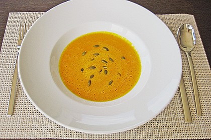 K&uuml;rbissuppe 1
