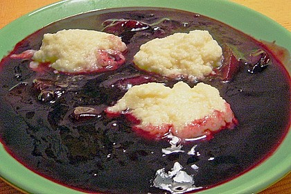 Friesische Holundersuppe mit Grießklößen 7