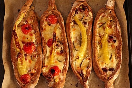 Gefüllte Pide 1