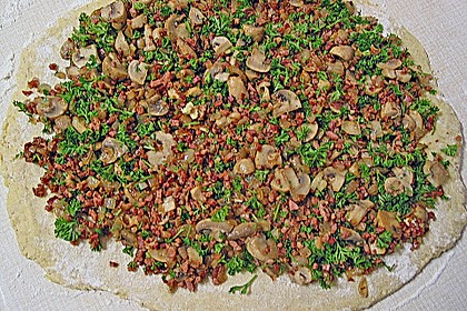 Dieters Kn&ouml;del Roulade mit Pilz - F&uuml;llung 13