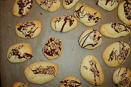 Binas Nougat Pl&auml;tzchen 14