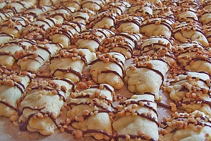 Binas Nougat Pl&auml;tzchen 17