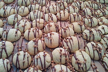 Binas Nougat Pl&auml;tzchen 21