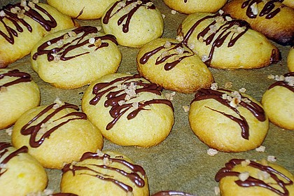 Binas Nougat Pl&auml;tzchen 11