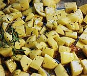 R&ouml;stkartoffeln aus dem Backofen (Bild)
