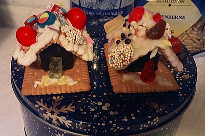 Hexenhaus aus Butterkeksen 30