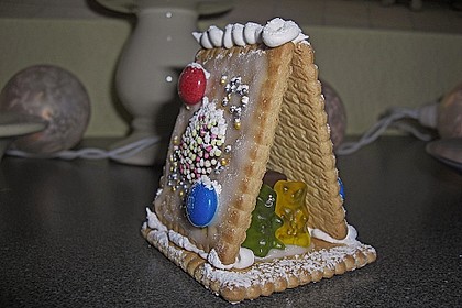 Hexenhaus aus Butterkeksen 54