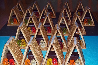 Hexenhaus aus Butterkeksen 70