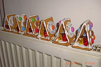 Hexenhaus aus Butterkeksen 93