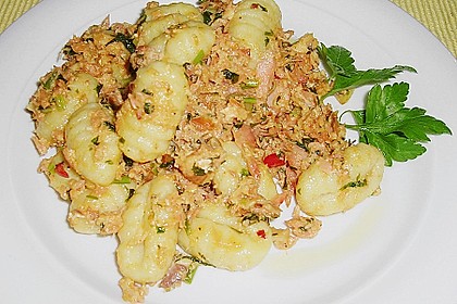 Spaghetti mit R&auml;ucherlachs und Petersilie