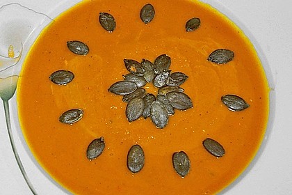 K&uuml;rbissuppe