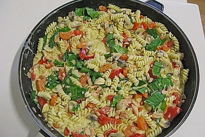 Lachs - Nudeln mit Rucola