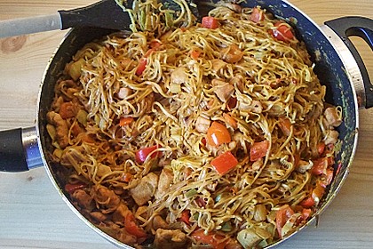 Gebratene Nudeln mit Kokosmilch 6