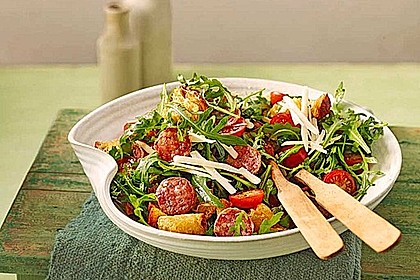Italienischer Brotsalat