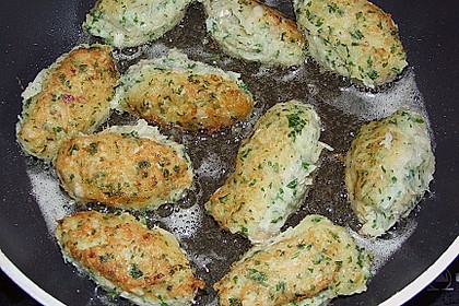 Past&eacute;is de Bacalhau 11