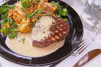 Rindersteaks mit buntem Pfeffer und Cognac - Sahne - Sauce