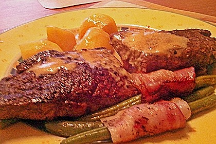 Rindersteaks mit buntem Pfeffer und Cognac - Sahne - Sauce 15
