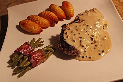 Rindersteaks mit buntem Pfeffer und Cognac - Sahne - Sauce 2