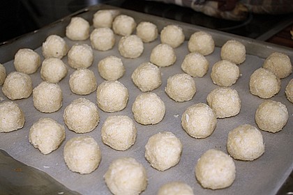Kokosb&auml;llchen oder Kokosmakronen 4