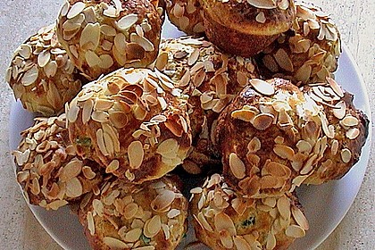 Quitten - Mandel - Muffins mit Mandelkrokant