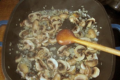 Penne in Spinat - Gorgonzola - Sauce