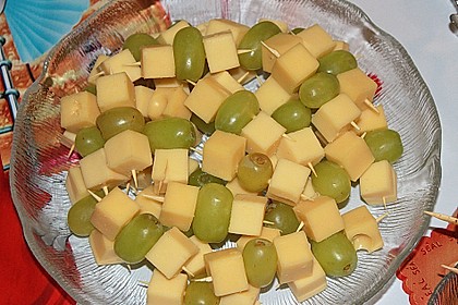 Gemischte K&auml;sesticker mit Trauben und Tomaten 5