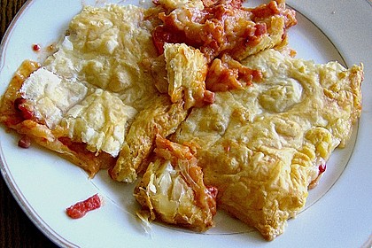 Gef&uuml;llter Bl&auml;tterteig Kornilovka